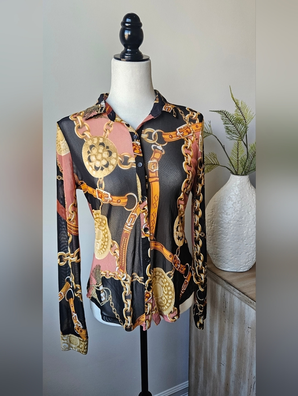 Fashion Nova Black & Pink Chain-Print Button Down Shirt
